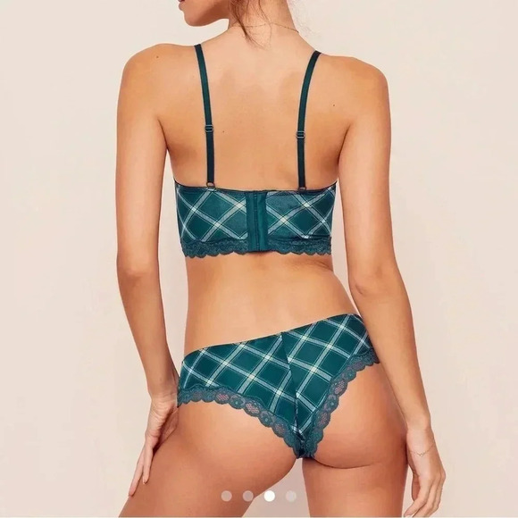 Adore me meissa push up Hamilton place set - Picture 2 of 13